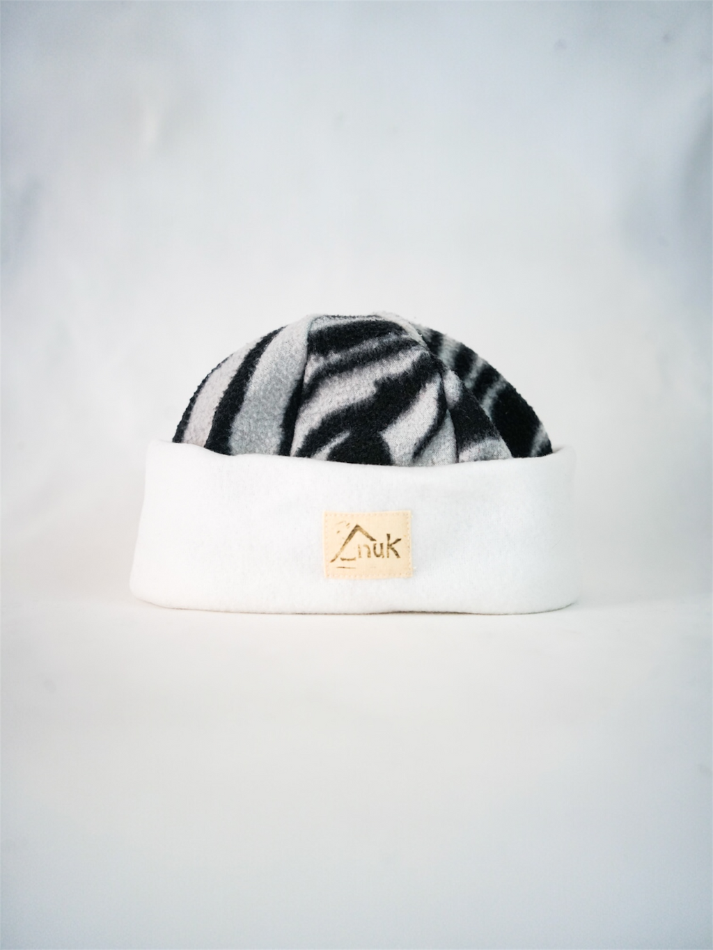 Bonnet blanc & zèbre