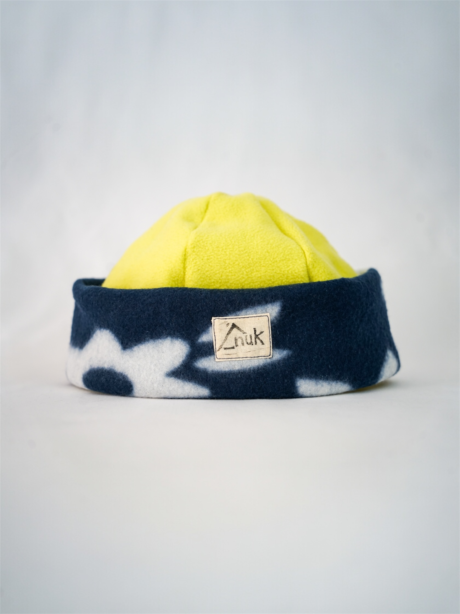 Bonnet bleu à fleurs & vert/jaune