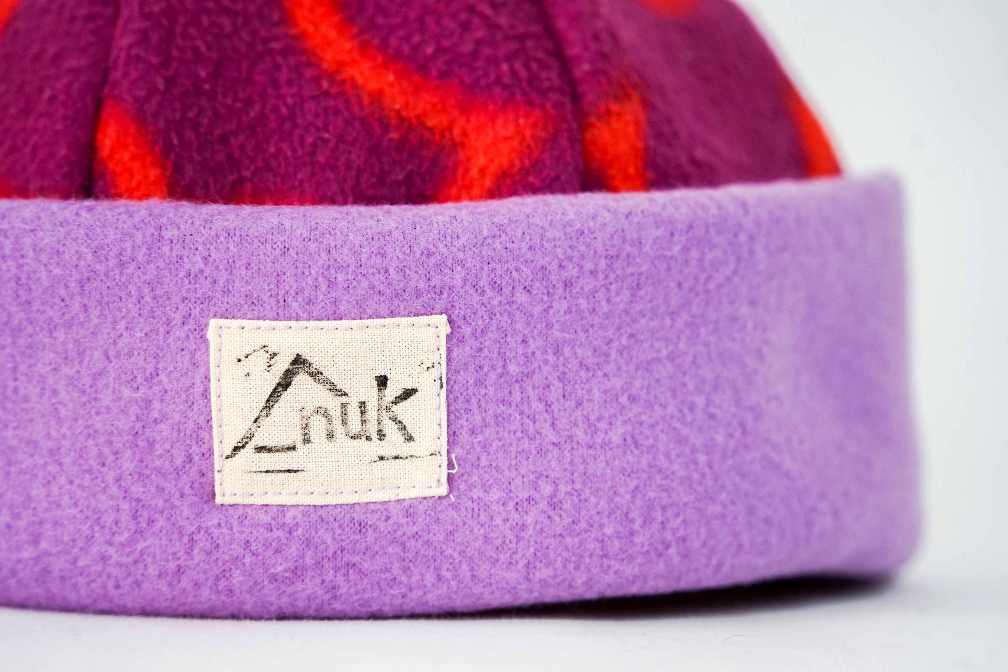 Bonnet lila & motif orange violet