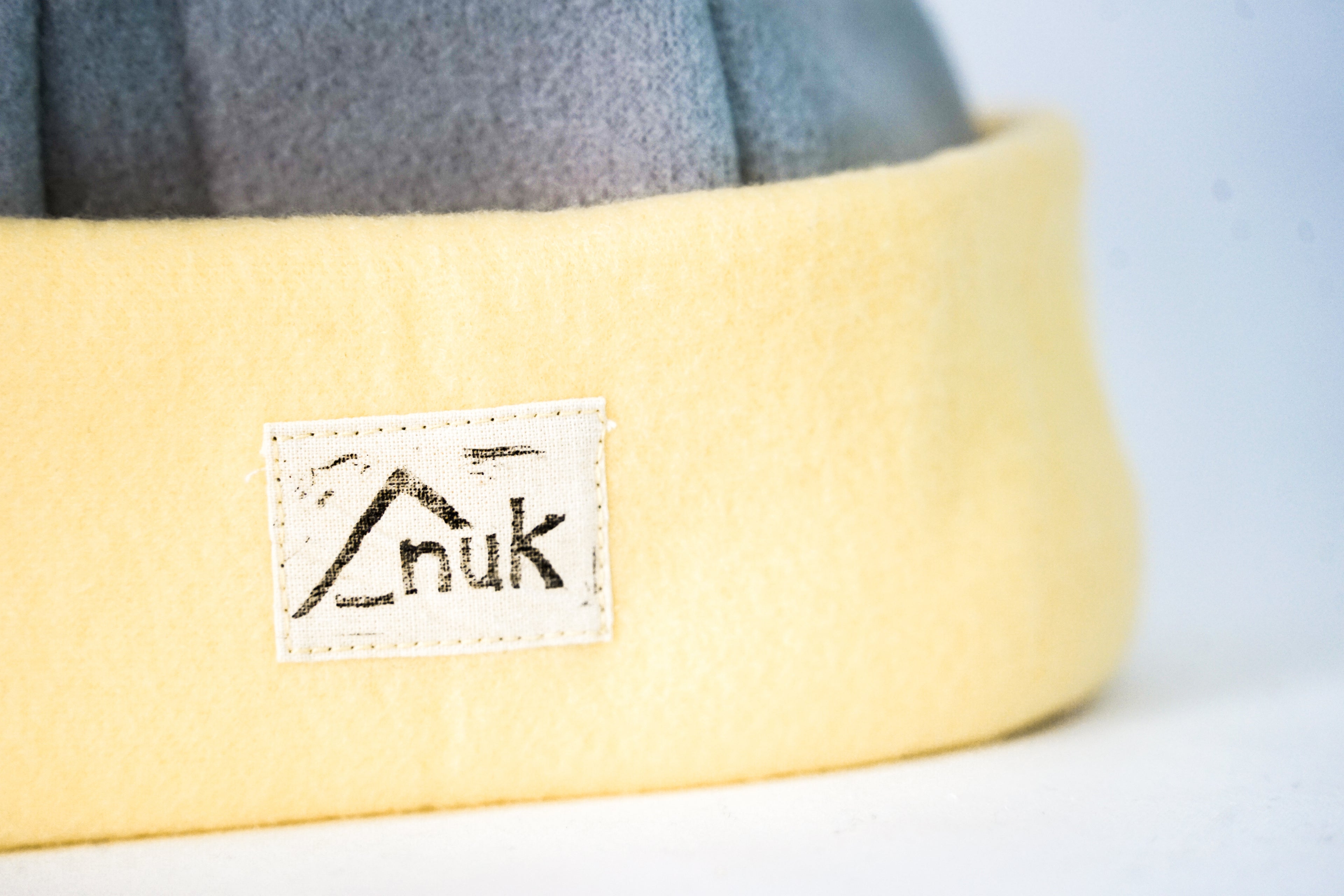 Bonnet jaune & gris