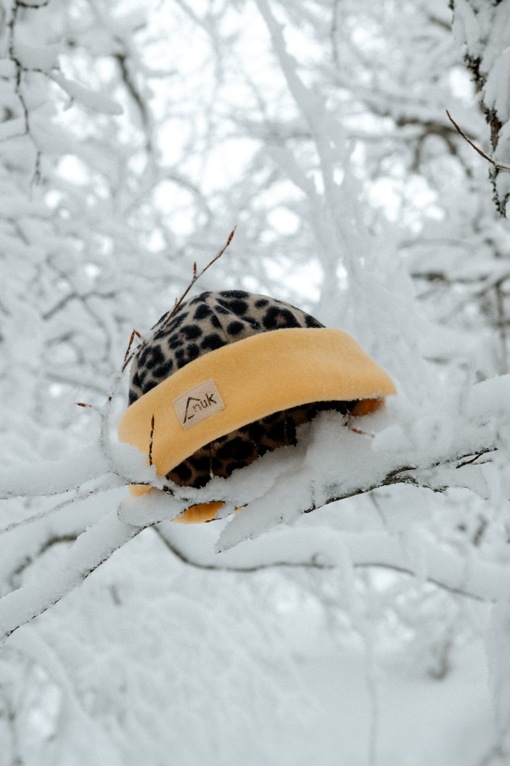 Bonnet jaune & léopard beige